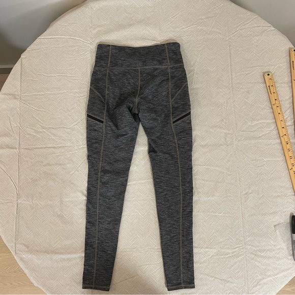 Athleta Leggings XS Heather DrifterGrey Zip Pockets Gently Worn Versatile - Picture 11 of 11